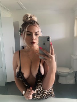 xxPinkishBum from Trafford,United Kingdom